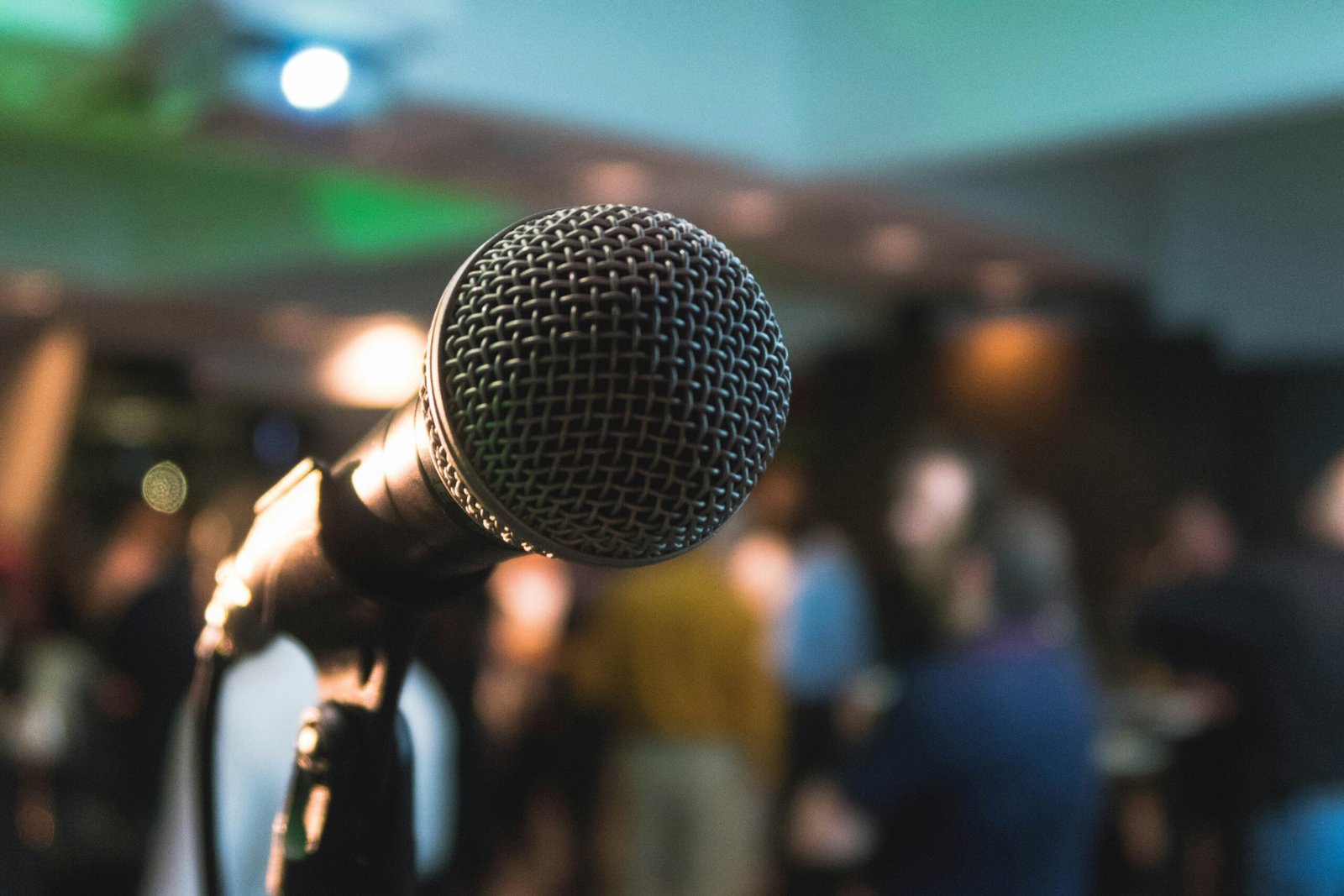 Top Public Speaking Courses for Professionals: Unleash Your Potential